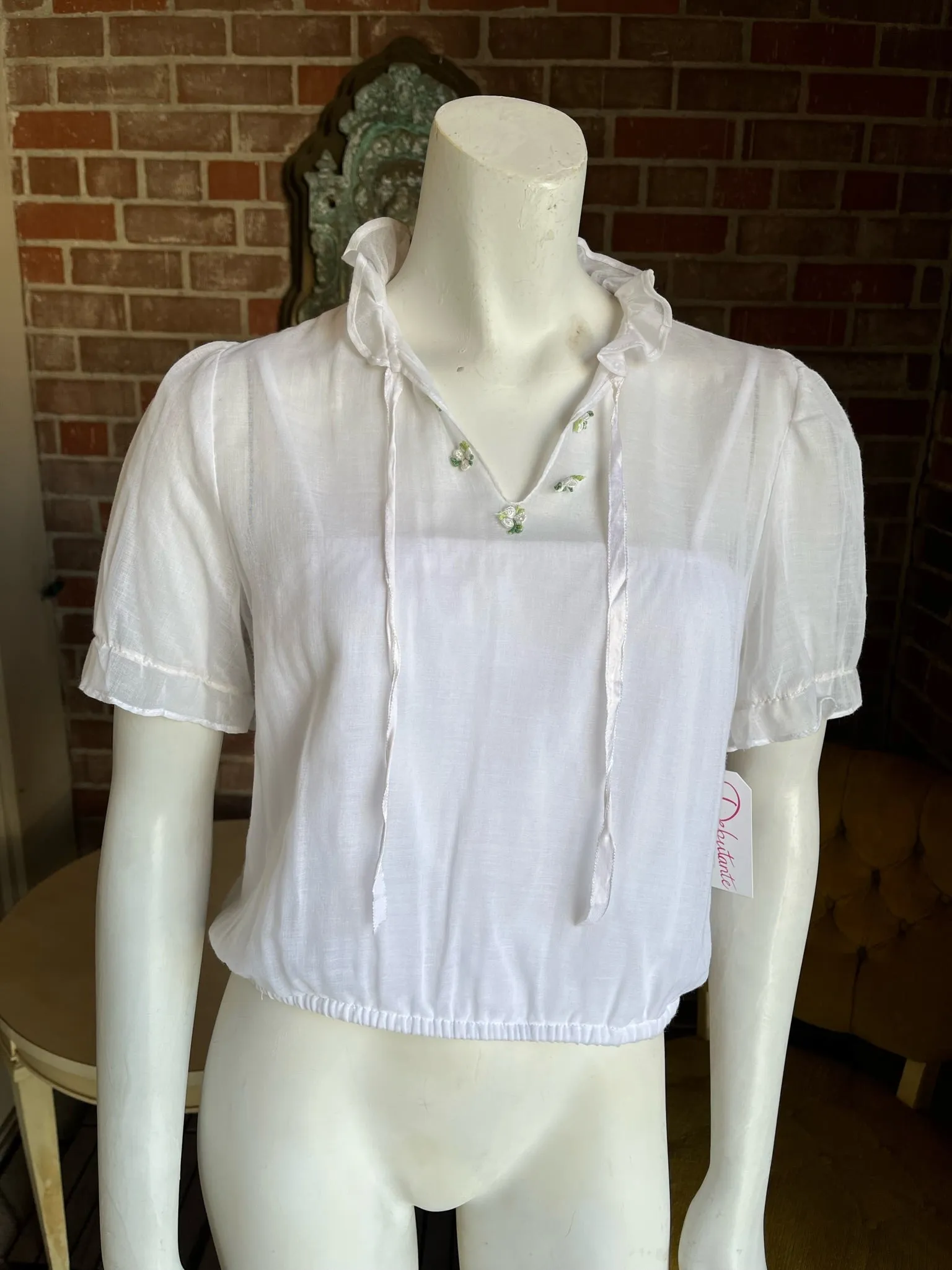 1970s Gauzy Embroidered Top