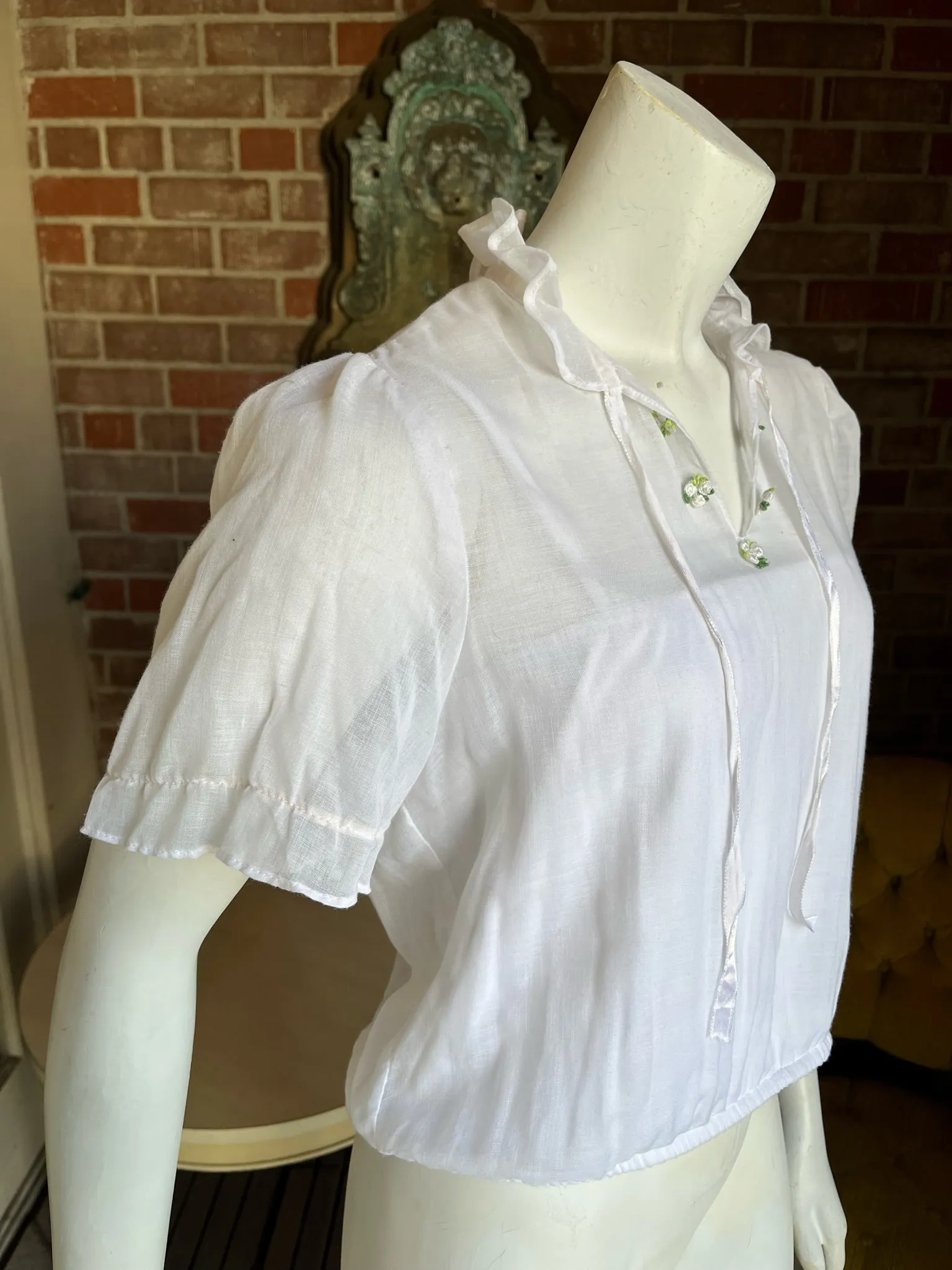 1970s Gauzy Embroidered Top