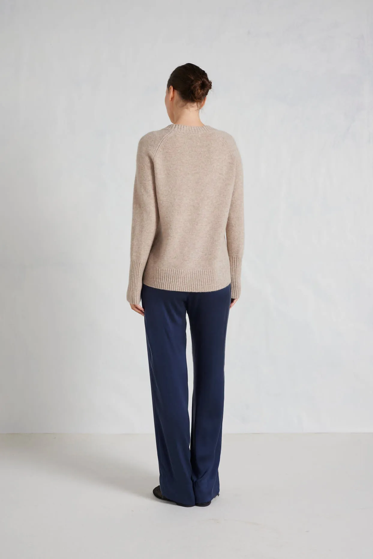 Fifi Crew Cashmere Sweater in Lightweight Beige