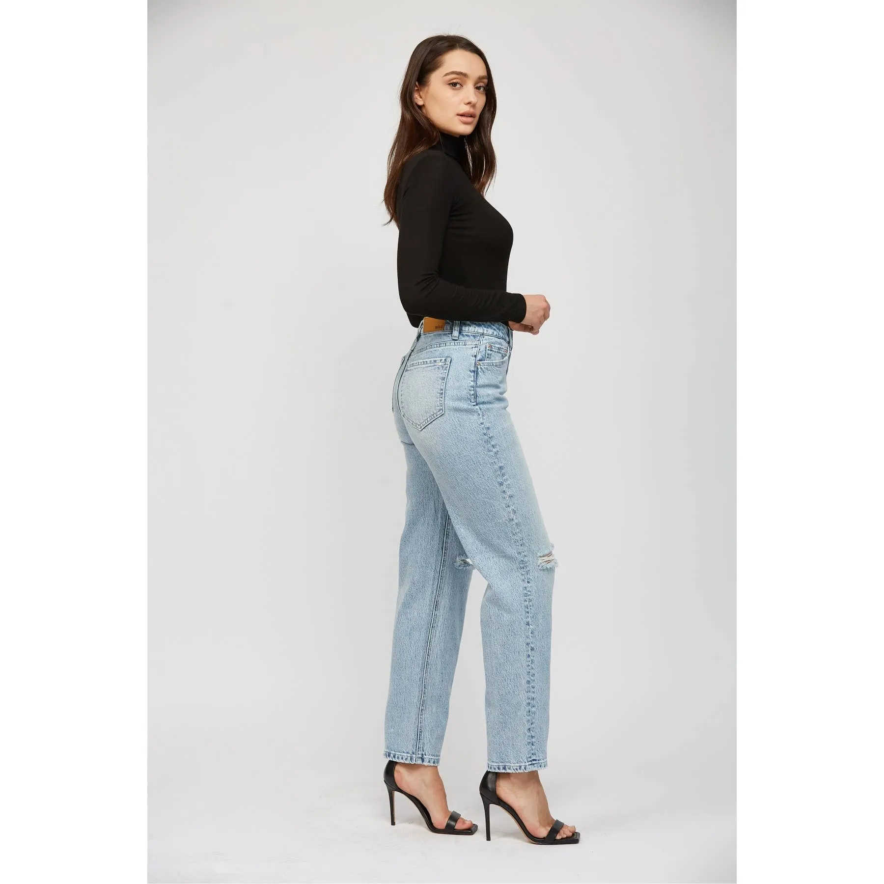 HIGH RISE STRAIGHT LEG