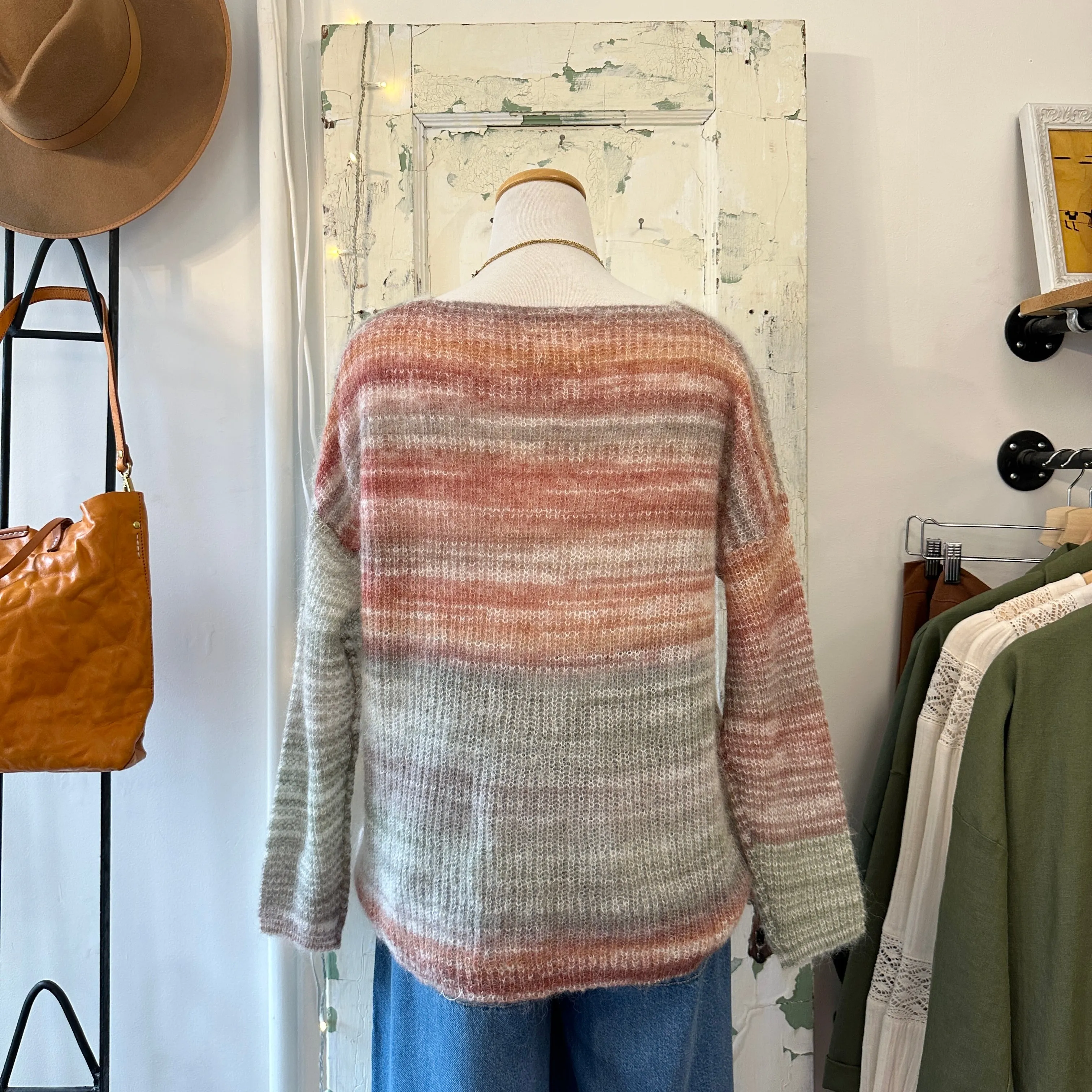 Indi & Cold // Softest Sunset Pullover
