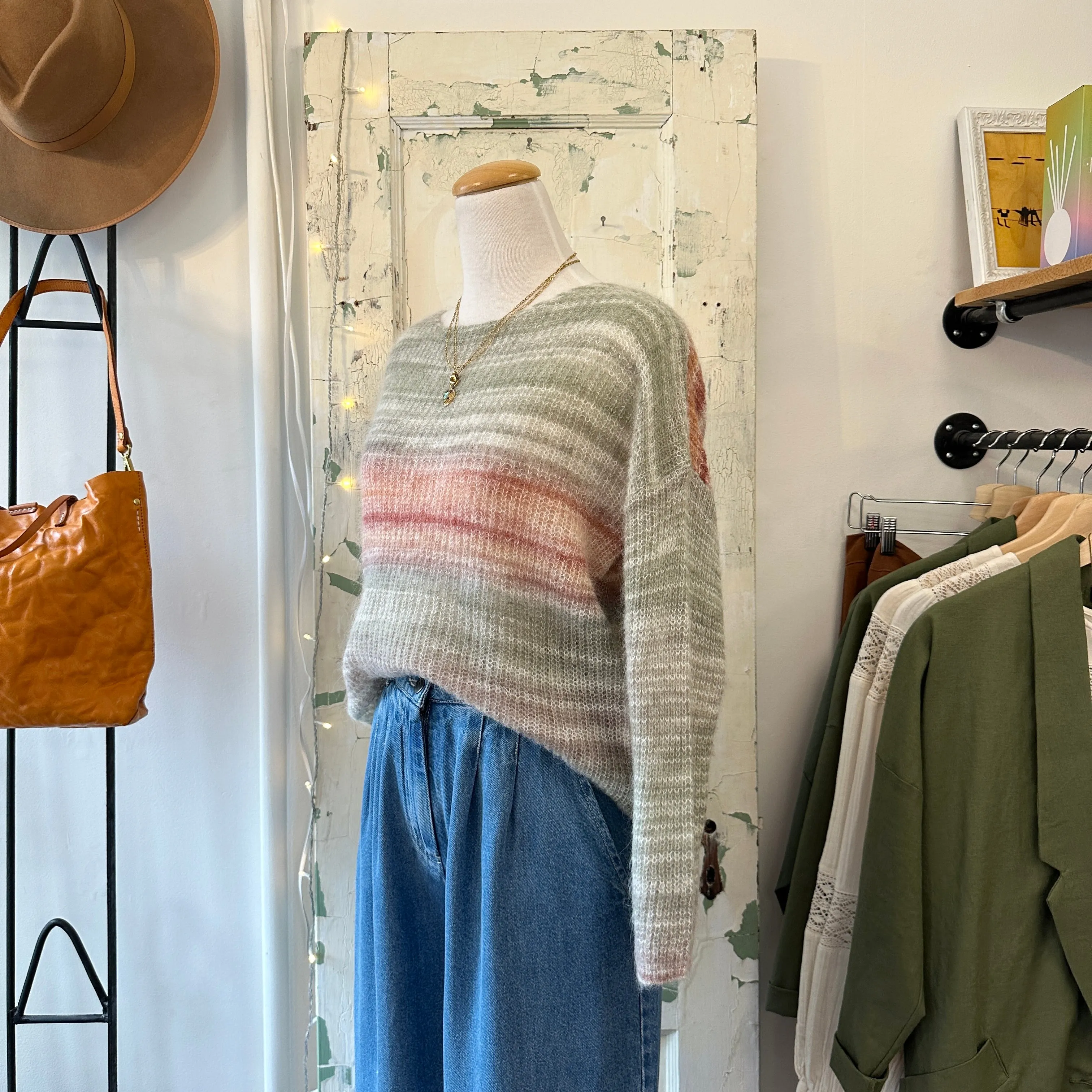 Indi & Cold // Softest Sunset Pullover