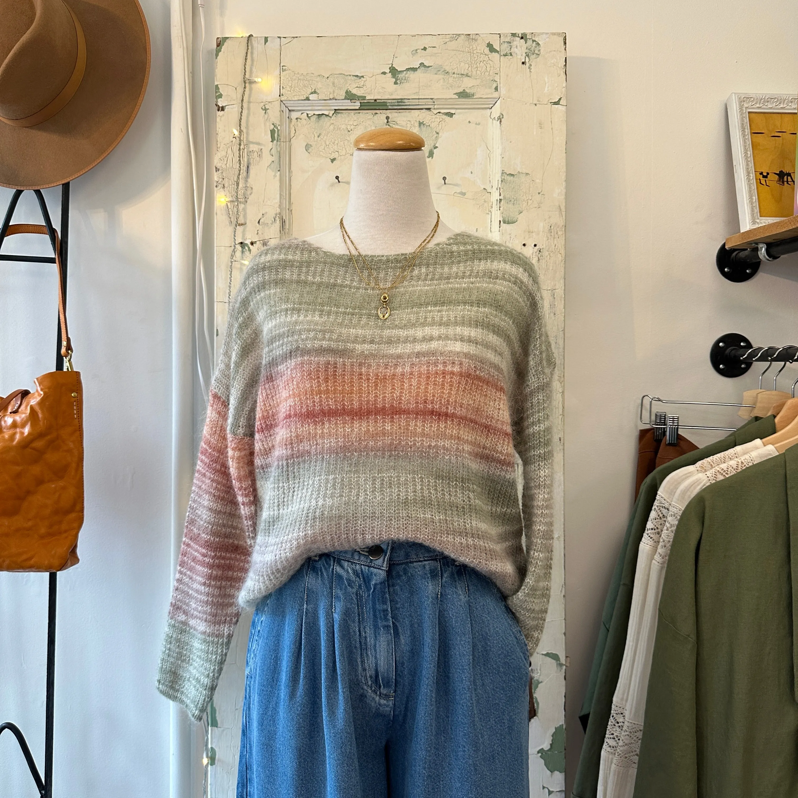 Indi & Cold // Softest Sunset Pullover