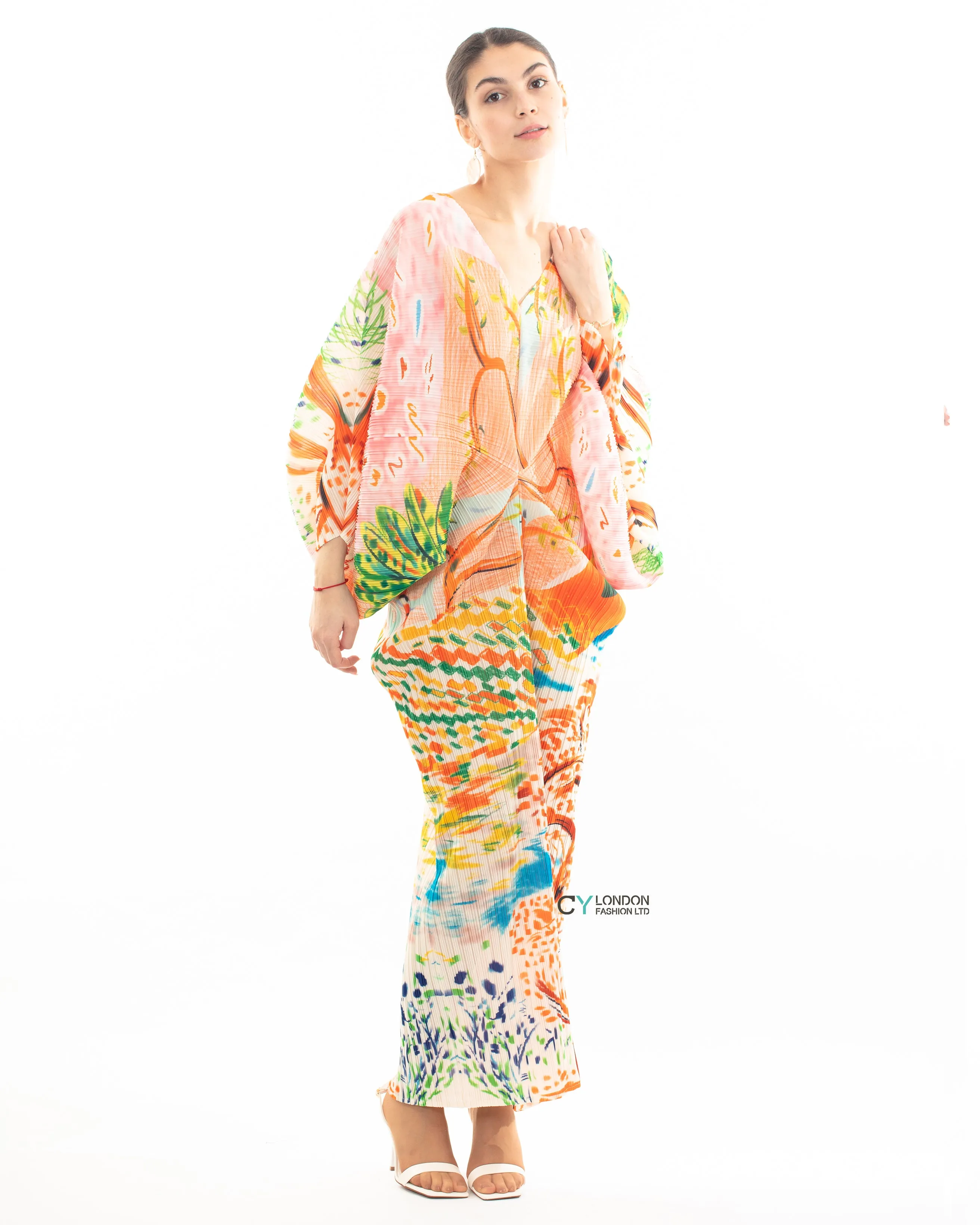 Leaves and Floral Scarf Pirnt Pleated Dress in Kimono sleeves in pink