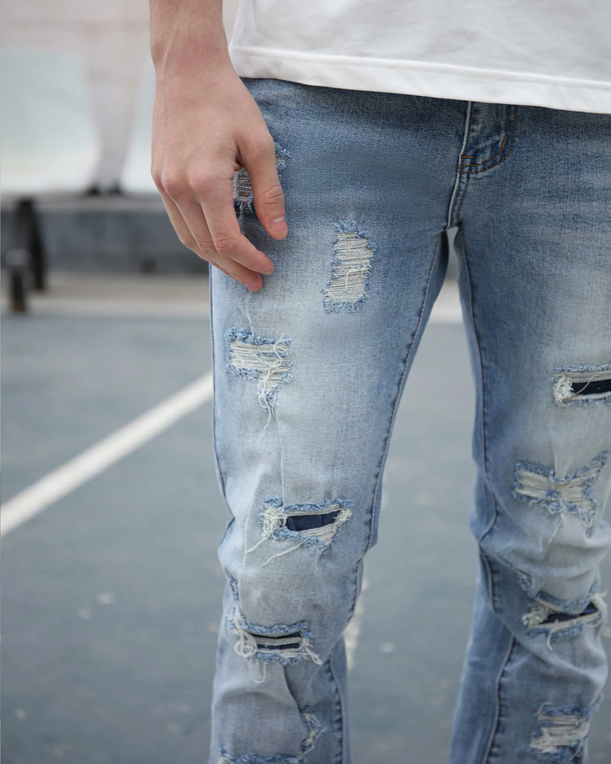 Light Wash Blue Ripped Jeans with Irregular Ripped-Mexico Local Delivery